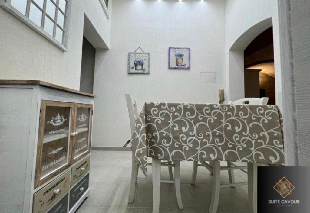 Cavour Luxury Apartment *