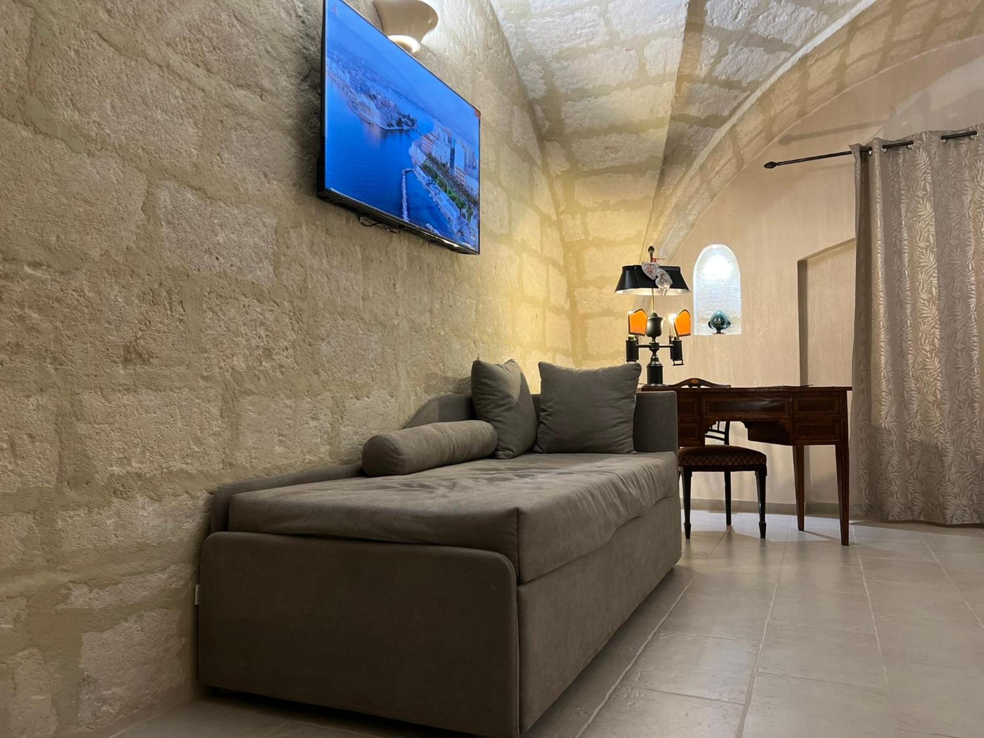 Cavour Luxury *
