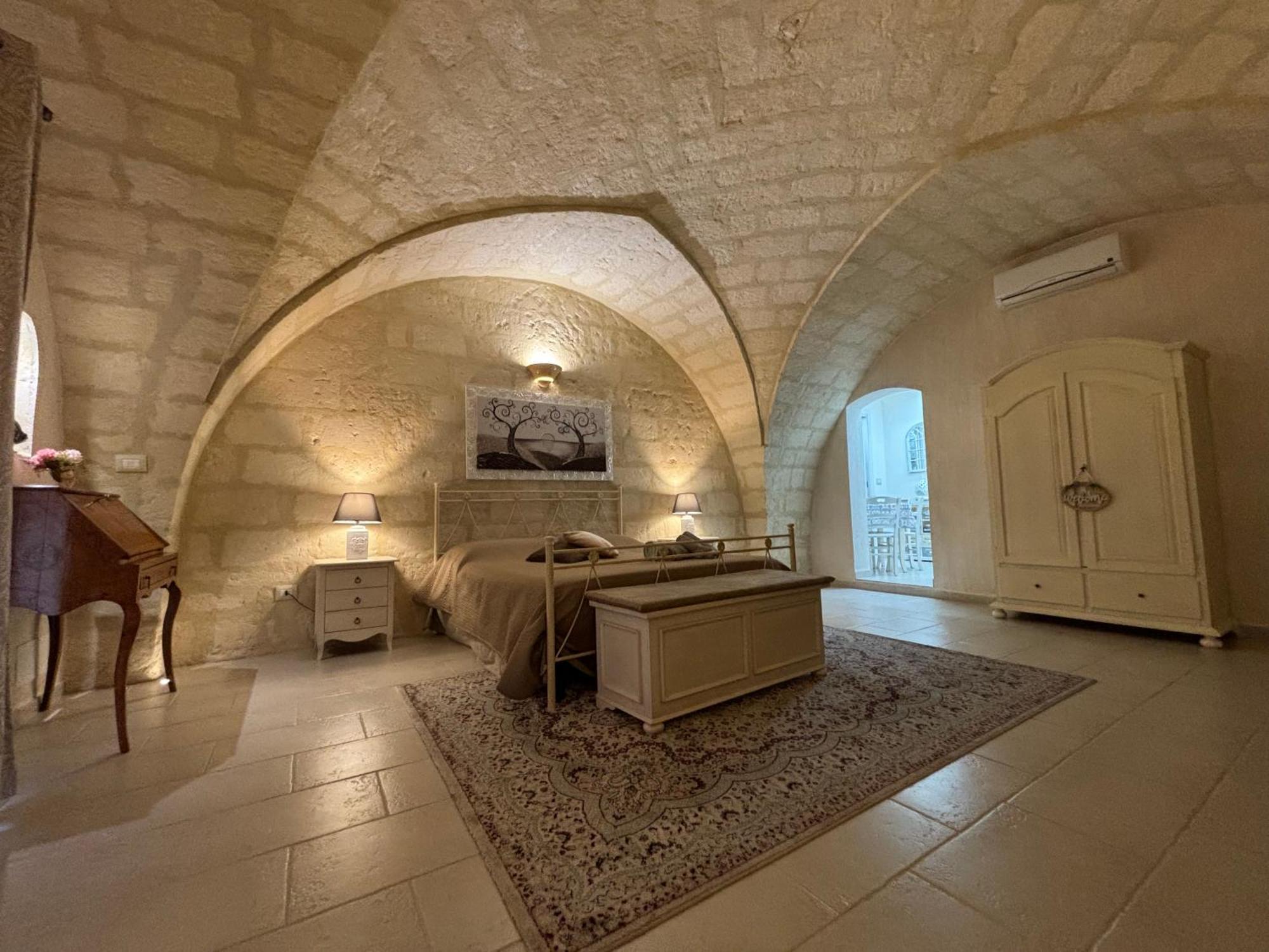 Cavour Luxury